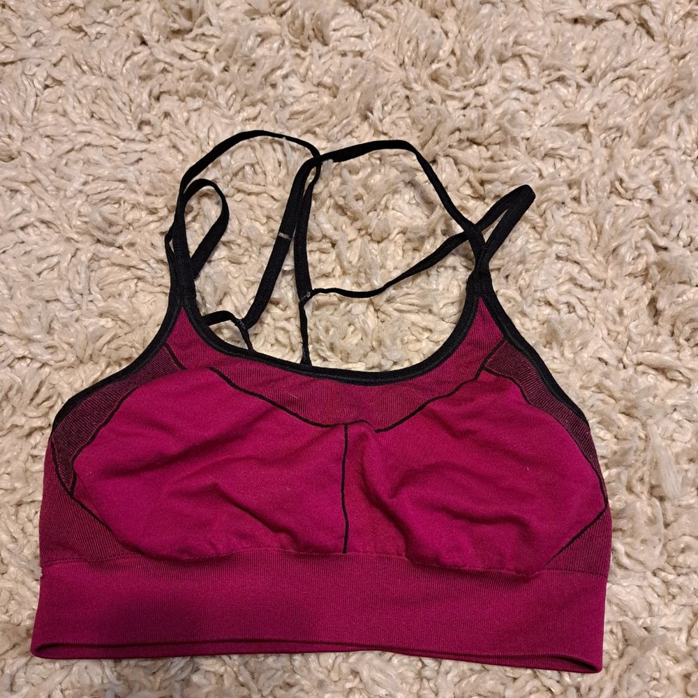 Bras - Picture 2 of 3